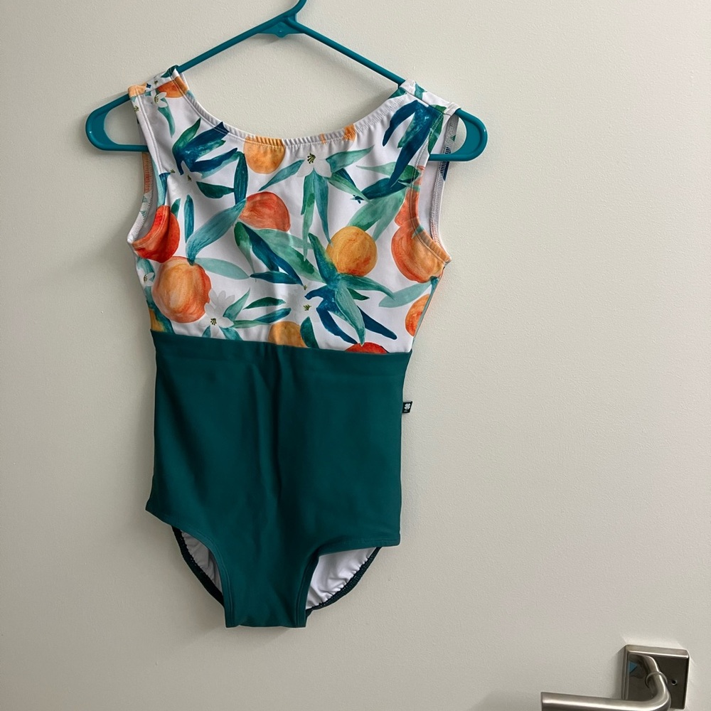 Luckyleo size m bust lining